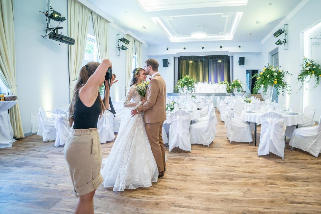 Hotel Salon Missen Trenczyńskie Cieplice Zewnętrze zdjęcie