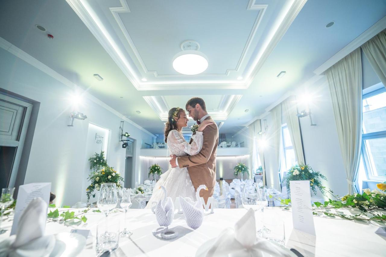 Hotel Salon Missen Trenczyńskie Cieplice Zewnętrze zdjęcie